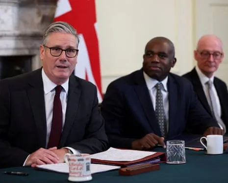 Starmer Leads Government Meeting Amid Increasing Strains After Exit of Senior Adviser